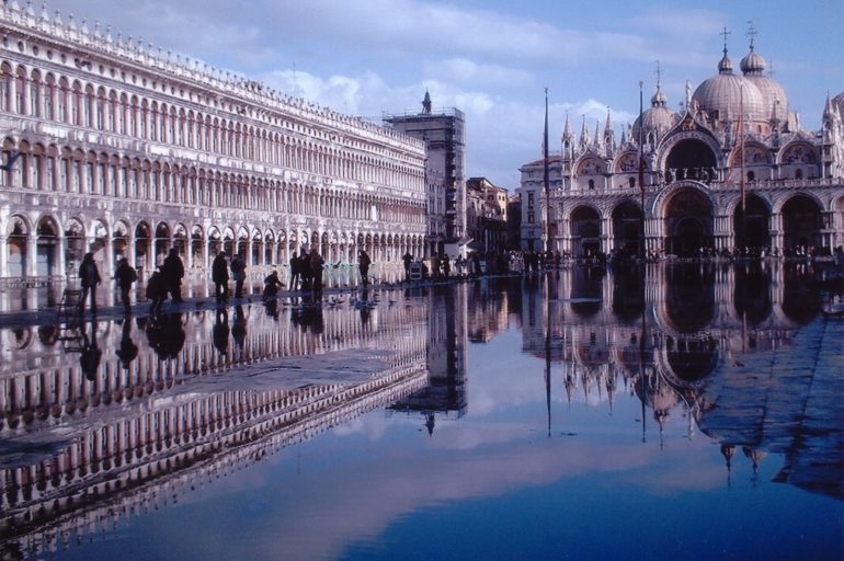 Wenecja po drugiej stronie lustra
